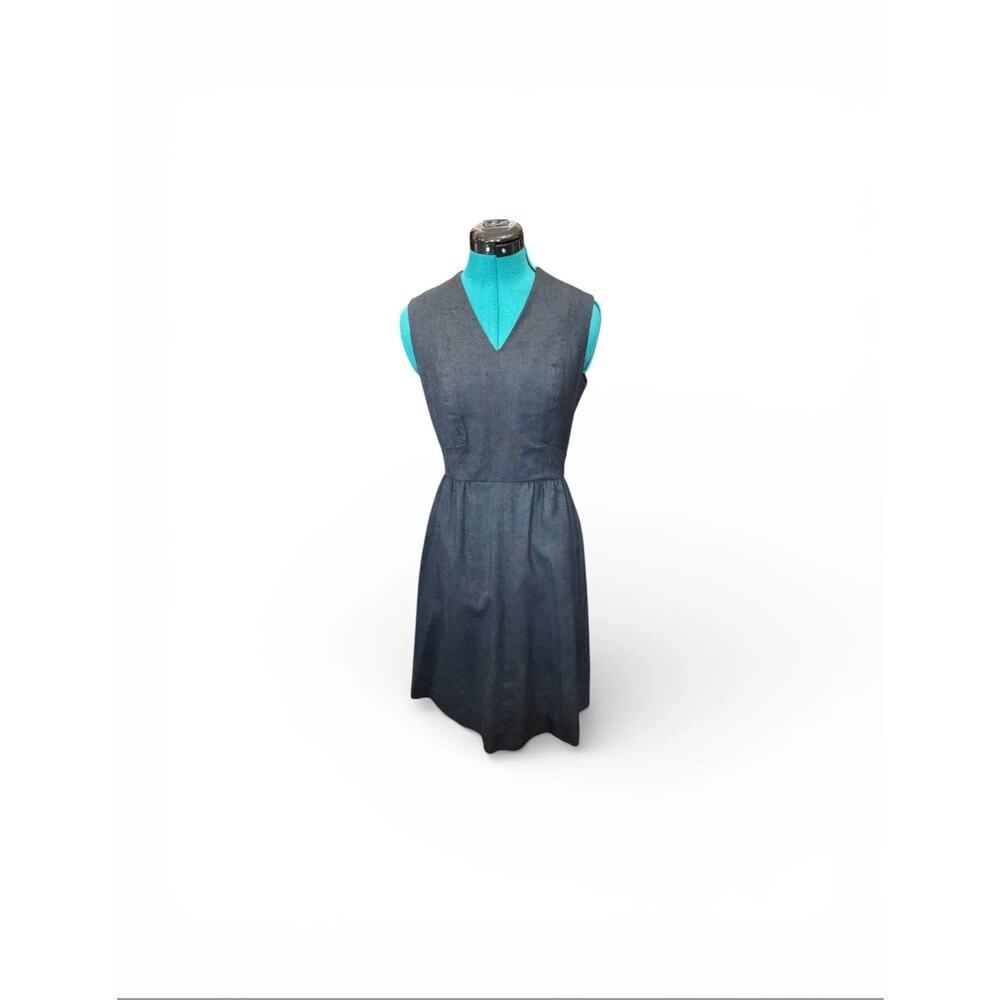 1960s Linen Sheath Dress V Neck Sleeveless Tailored Vintage XS